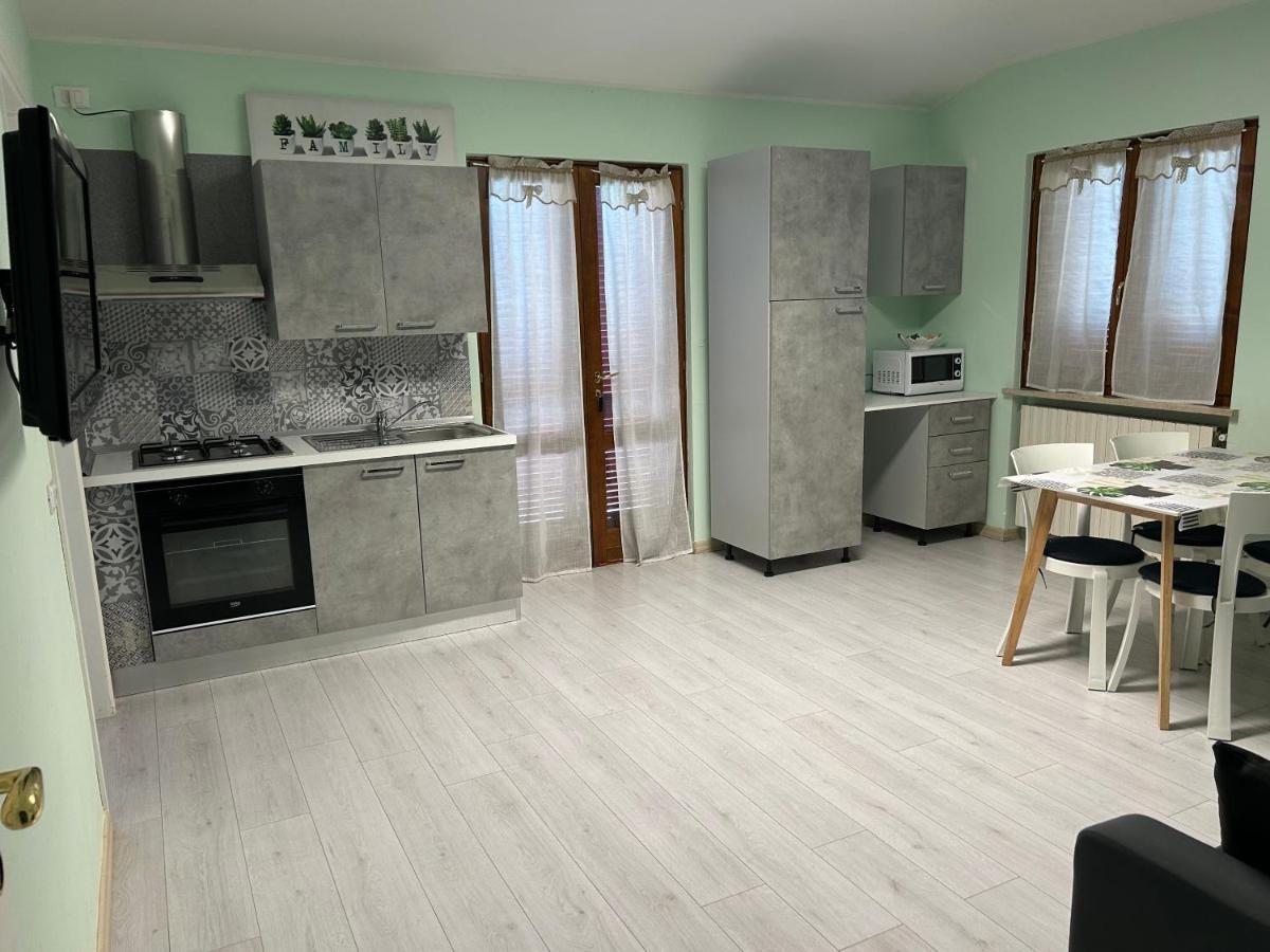 Residence Degli Ulivi Сирмионе Екстериор снимка